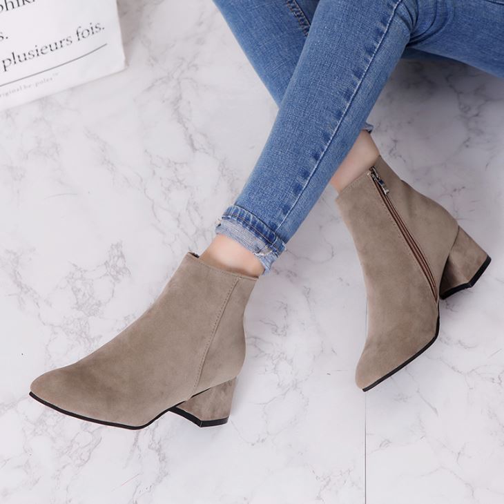 Ladies Low Heel Boots